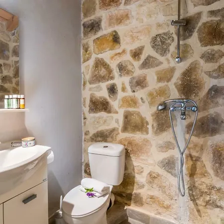 Дом отдыха Danae